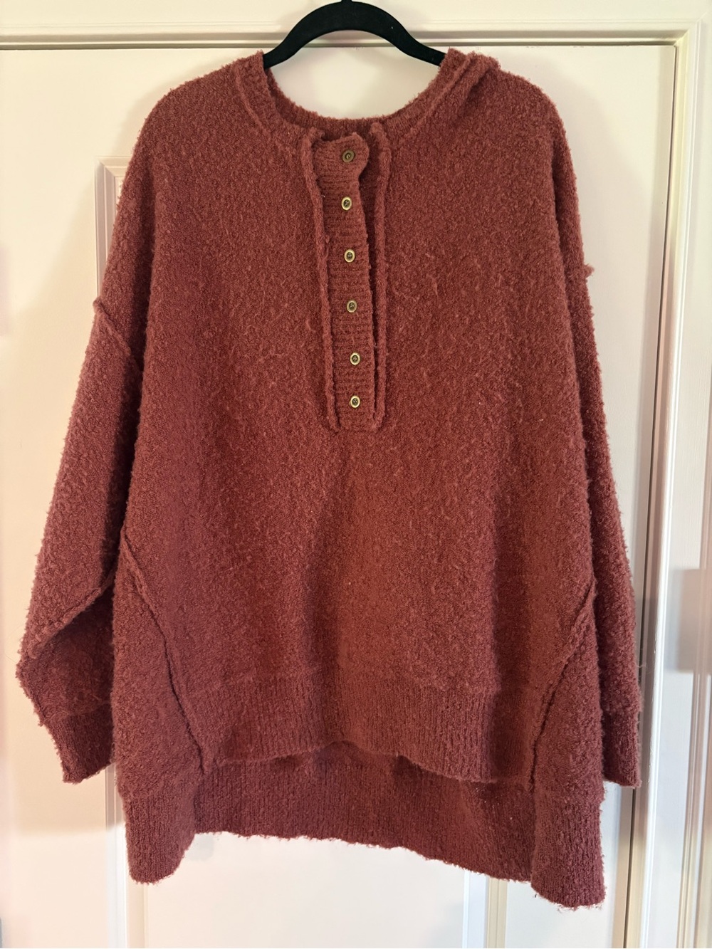Women’s Talulah Henley Soft Sweater Top Boutique Brand Size Medium